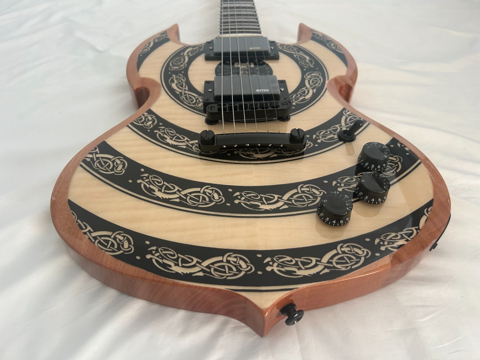 High-end Customization Electric Guitar S Wylde Audio G Yellow EMG Pickup