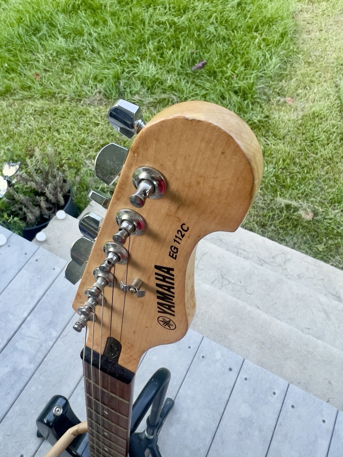 Yamaha Electric Guitar – EG 112C, Padded Case, and Numerous Original Accessories