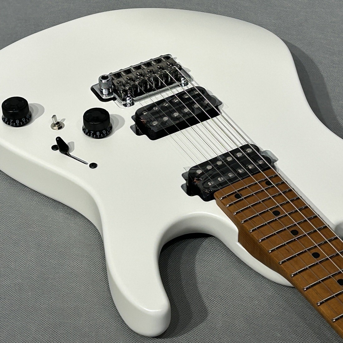 Ibanez Az2402-Pwf Pearl White Flat Approx. 3.2Kg *Hp350