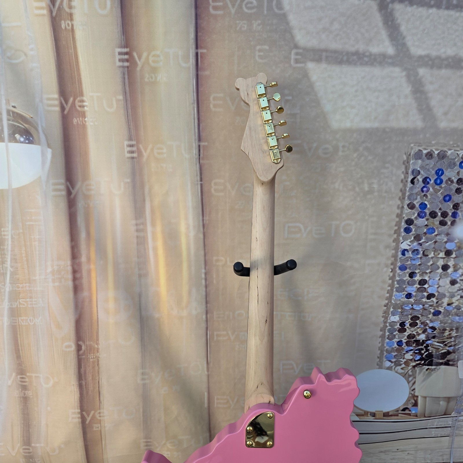 Hot Pick Pink Anime Custom Electric Guitar Unique Human Figure Shape 24frets