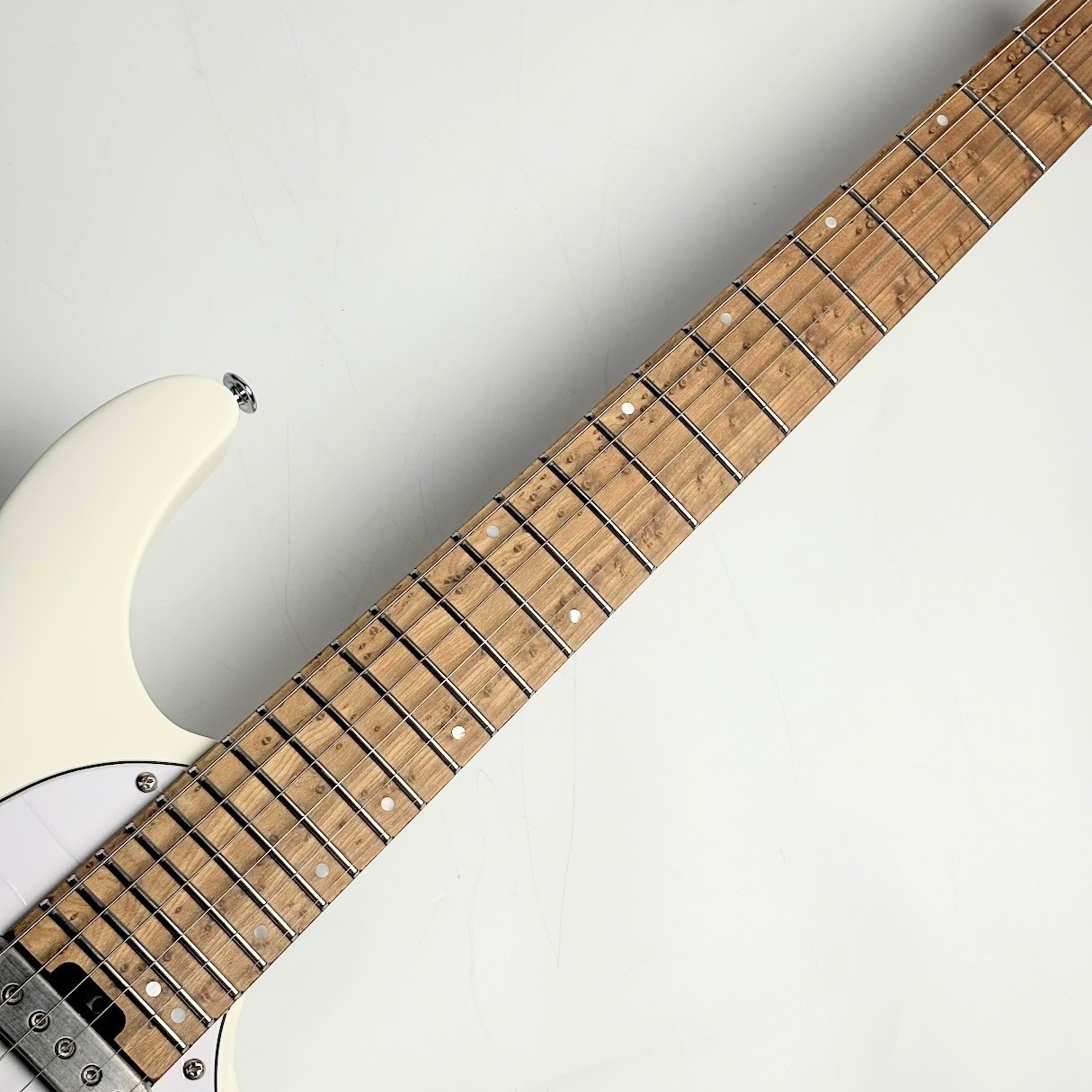 Ibanez ICHI10 Ichika Nito Sig Guitar Vintage White Matte Used