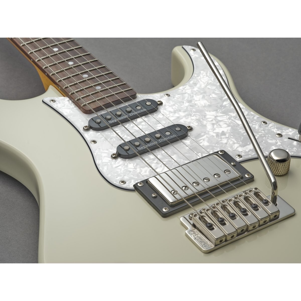 Pacifica PAC612VIIX VWH Electric Guitar, 3 PUs Seymour Duncan, Used