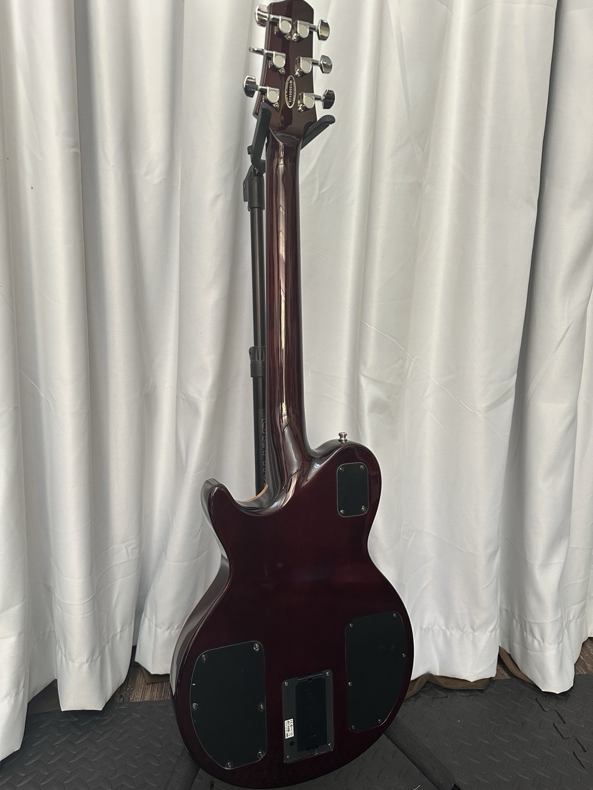 Line 6 James Tyler Variax JTV-59P Gold Top EUC
