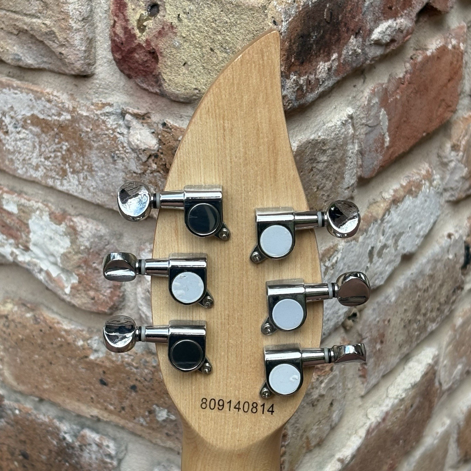 Daisy Rock (not a Copy) Heartbreaker With Daisy Rock Gig Bag