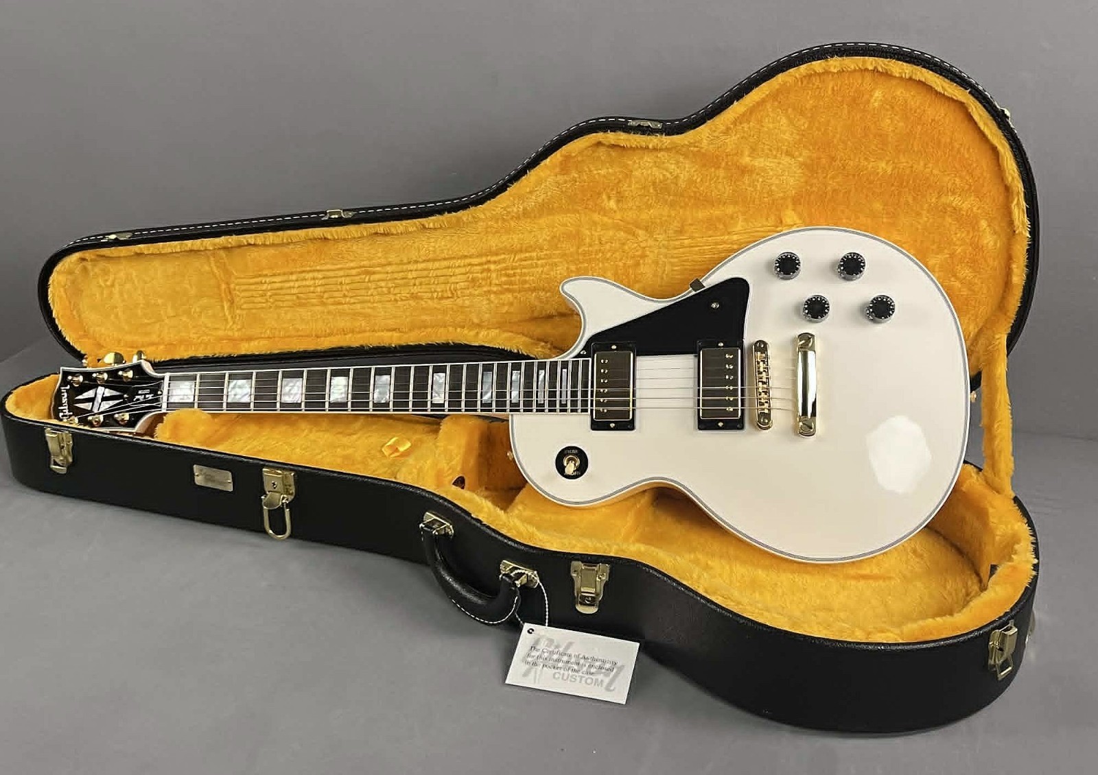 Gibson Custom Les Paul Custom Electric Guitar – Alpine White ~ Mint!