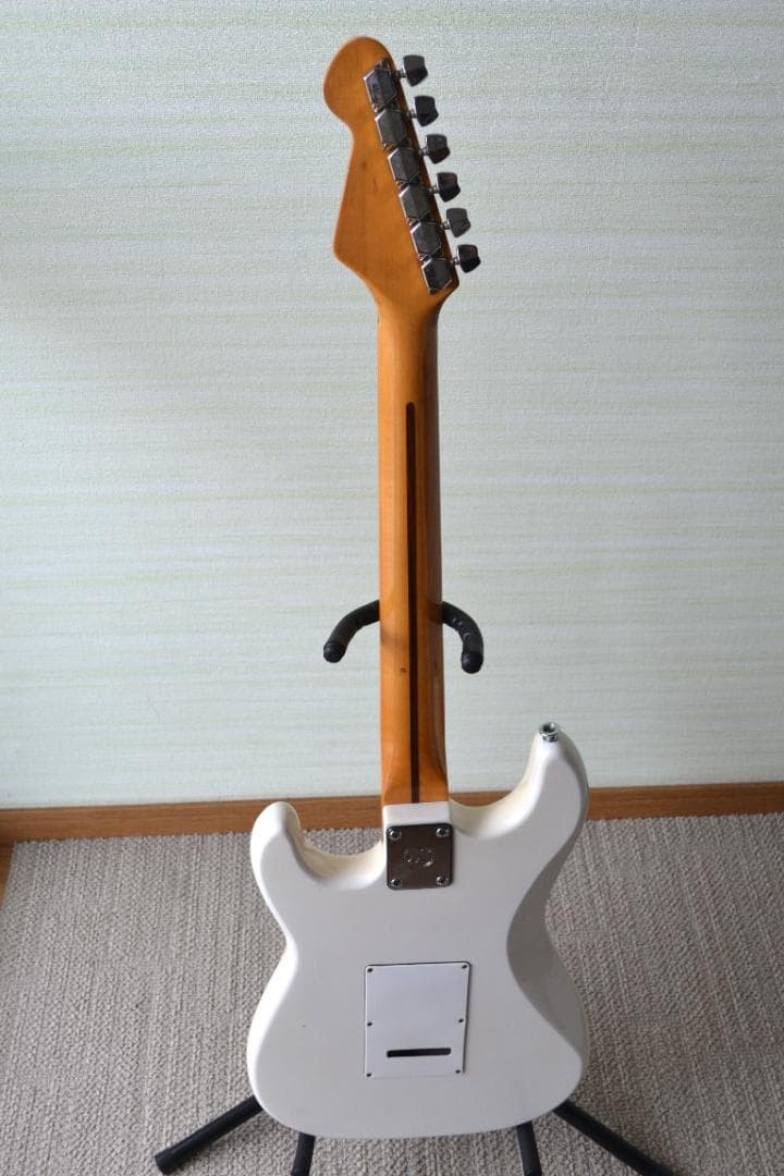 Vintage Hondo Strat Electric Guitar With S Case