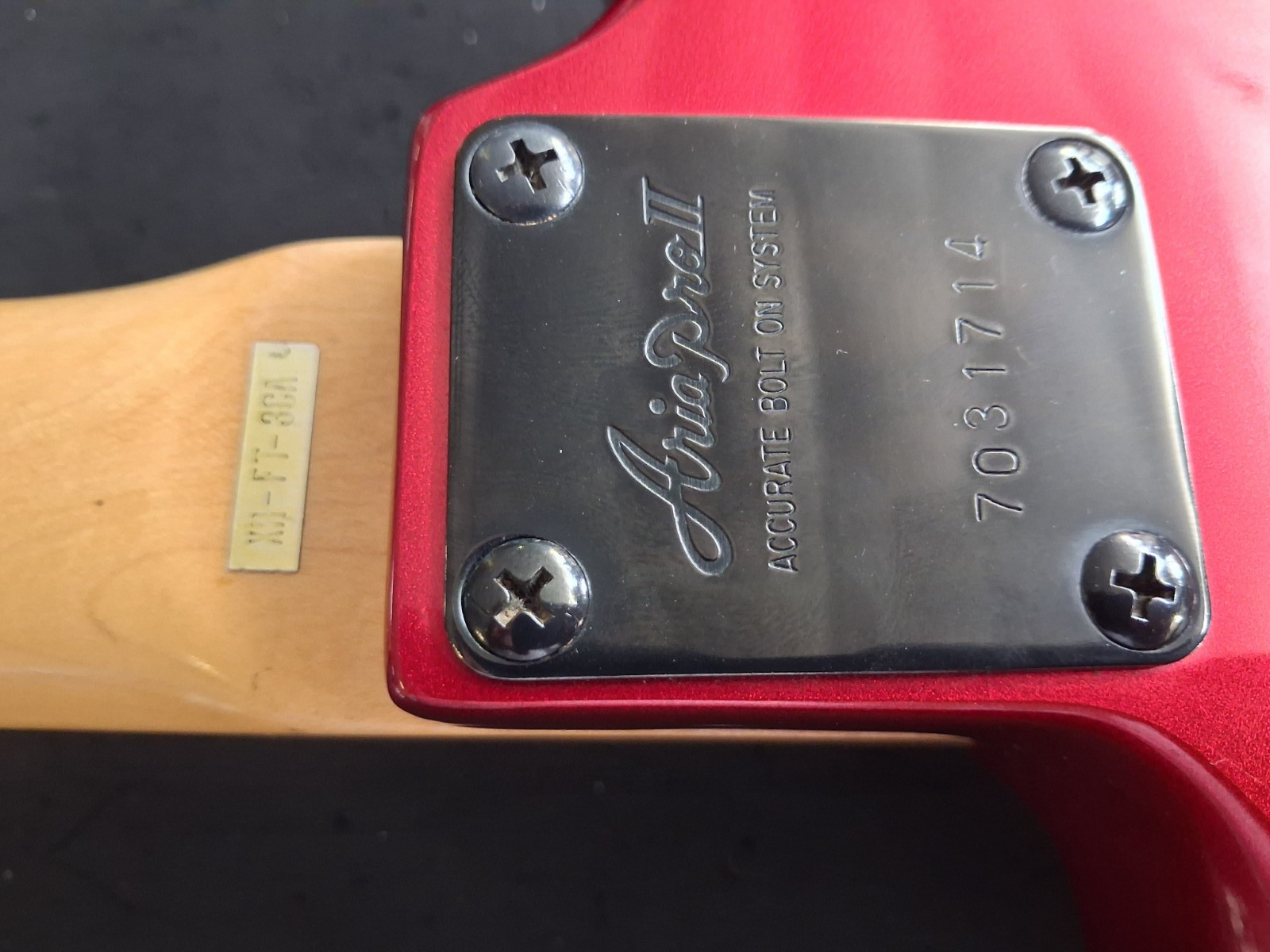 Aria Pro II XR Series FT-3 80″s Candy Apple Red HSS *** FREE SHIPPING ***