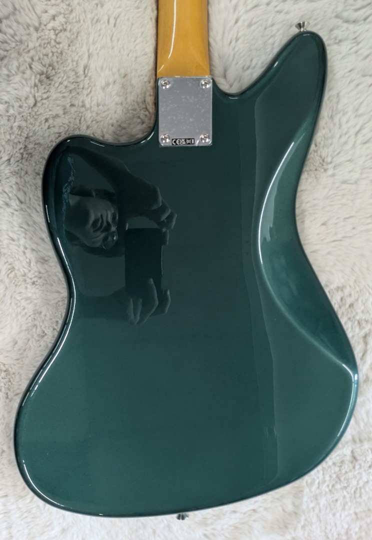 Fender Vintera® III Mid ’60s Jaguar®, Rosewood Fingerboard, Green Metallic