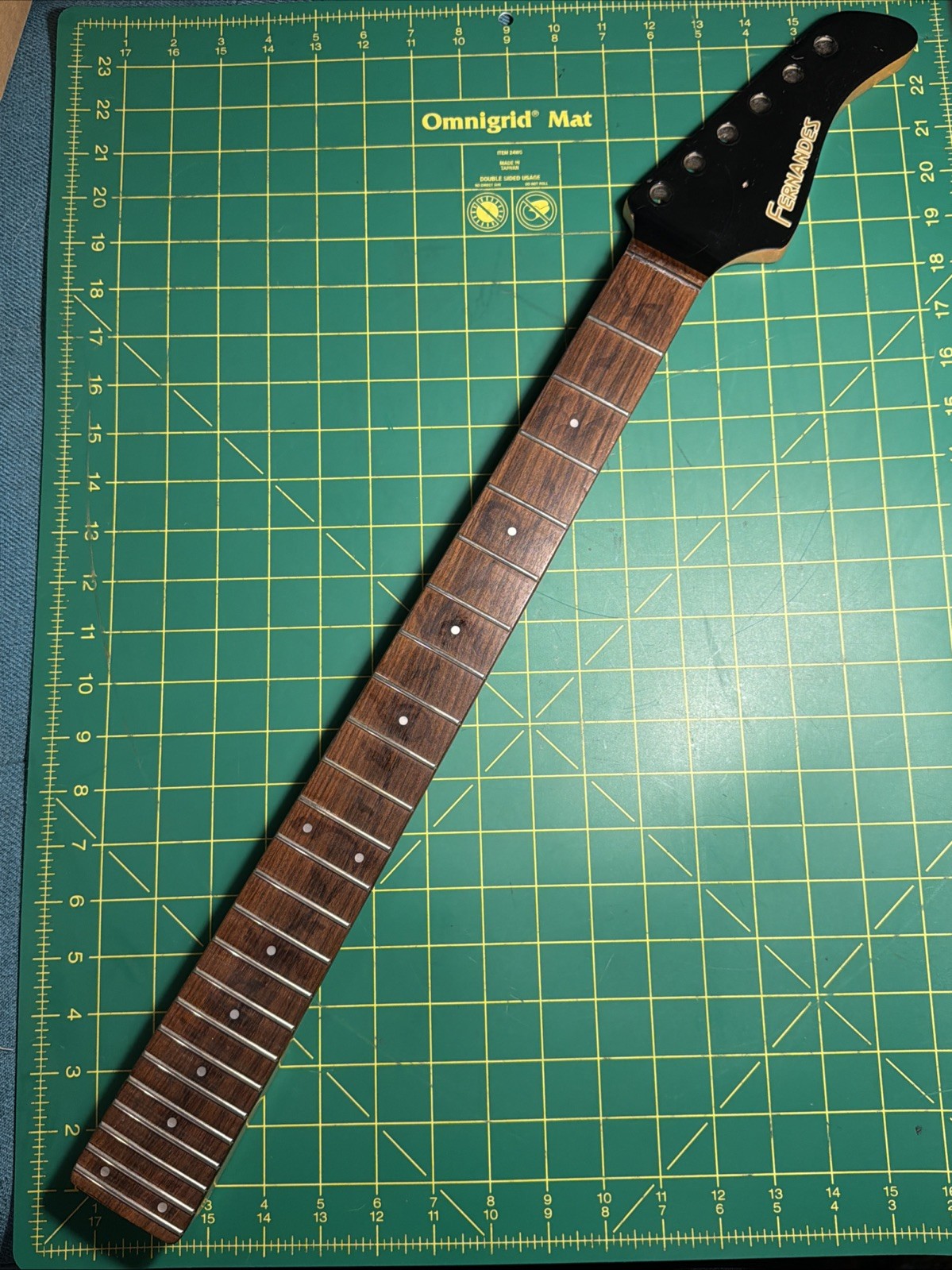 Fernandes SFR-512 Stratocaster Electric Guitar neck rosewood maple 24 fret black