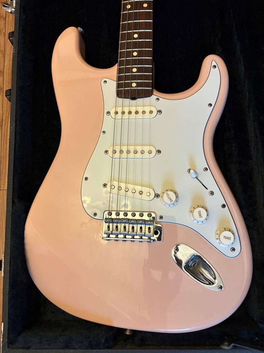 Fender Mexico Classic Series ’60s Stratocaster Shell Pink