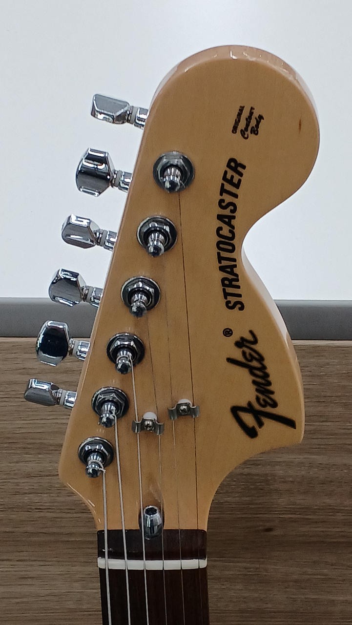FENDER JAPAN ST72 Stratocaster type