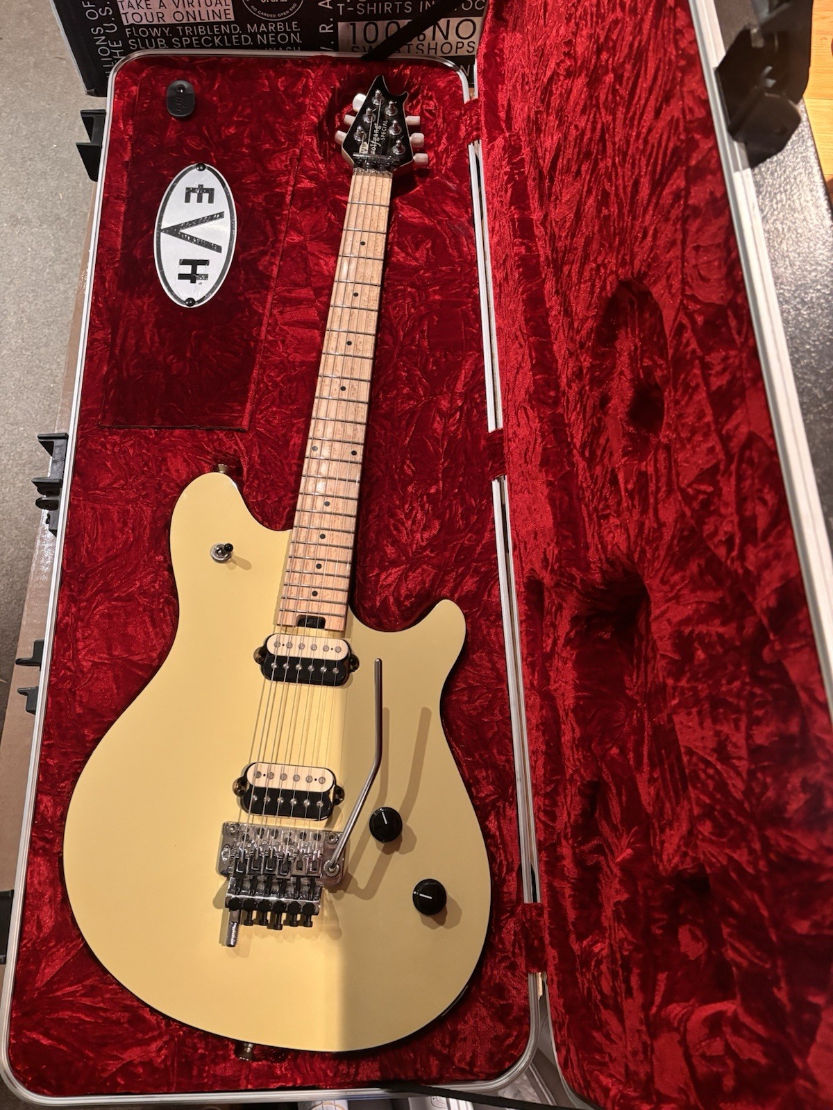 EVH USA Wolfgang 2008 Cream 6-String RH Electric Guitar w/ Hard Case