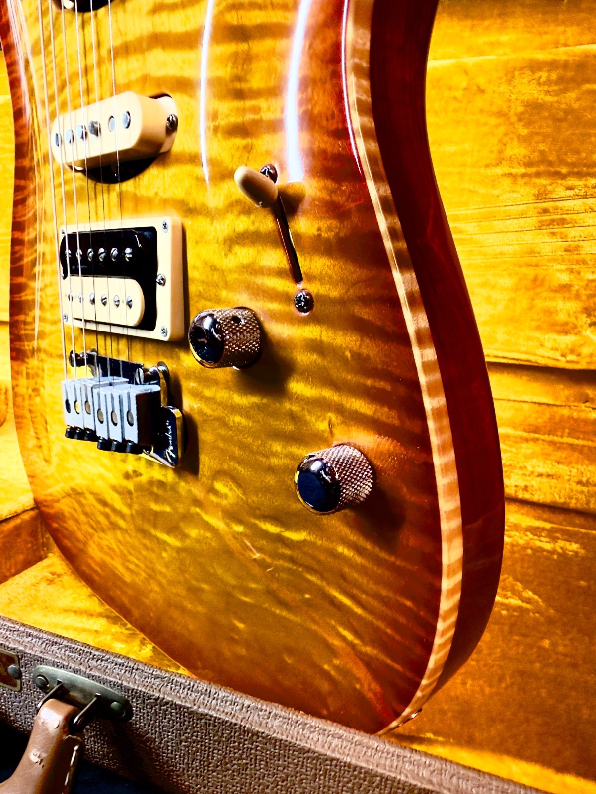 1995 Fender Custom Shop Carved Top Strat Aged Cherry Burst