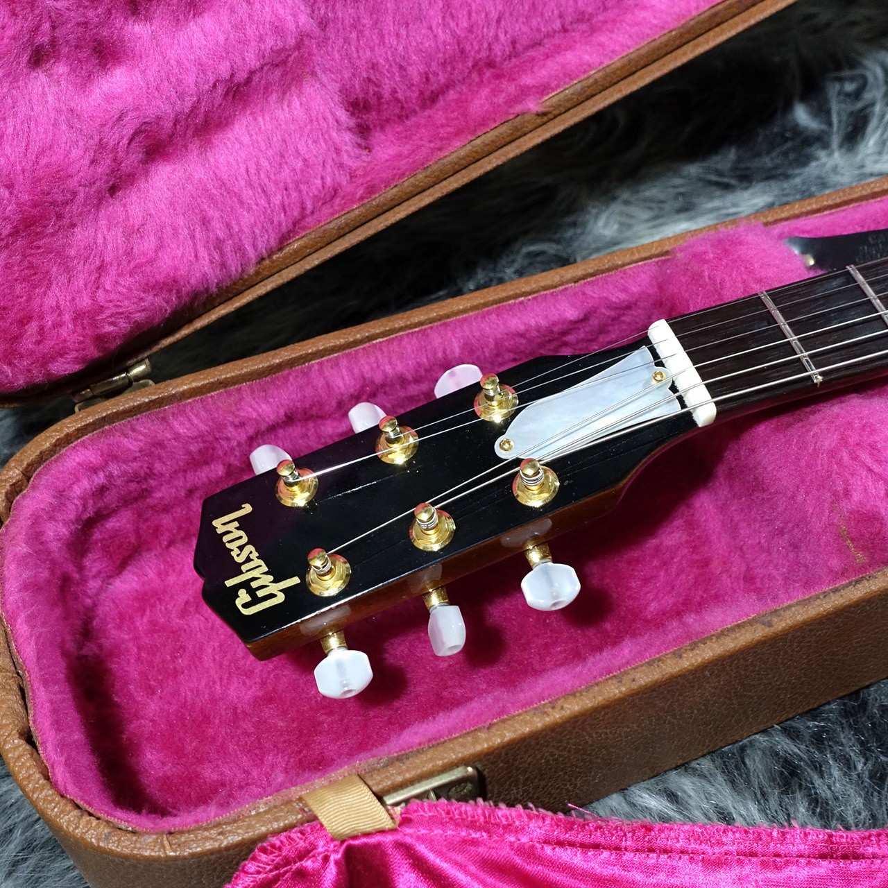 Gibson Melody Maker III 1968 Refinish 3PU SG Shape Used Guitar