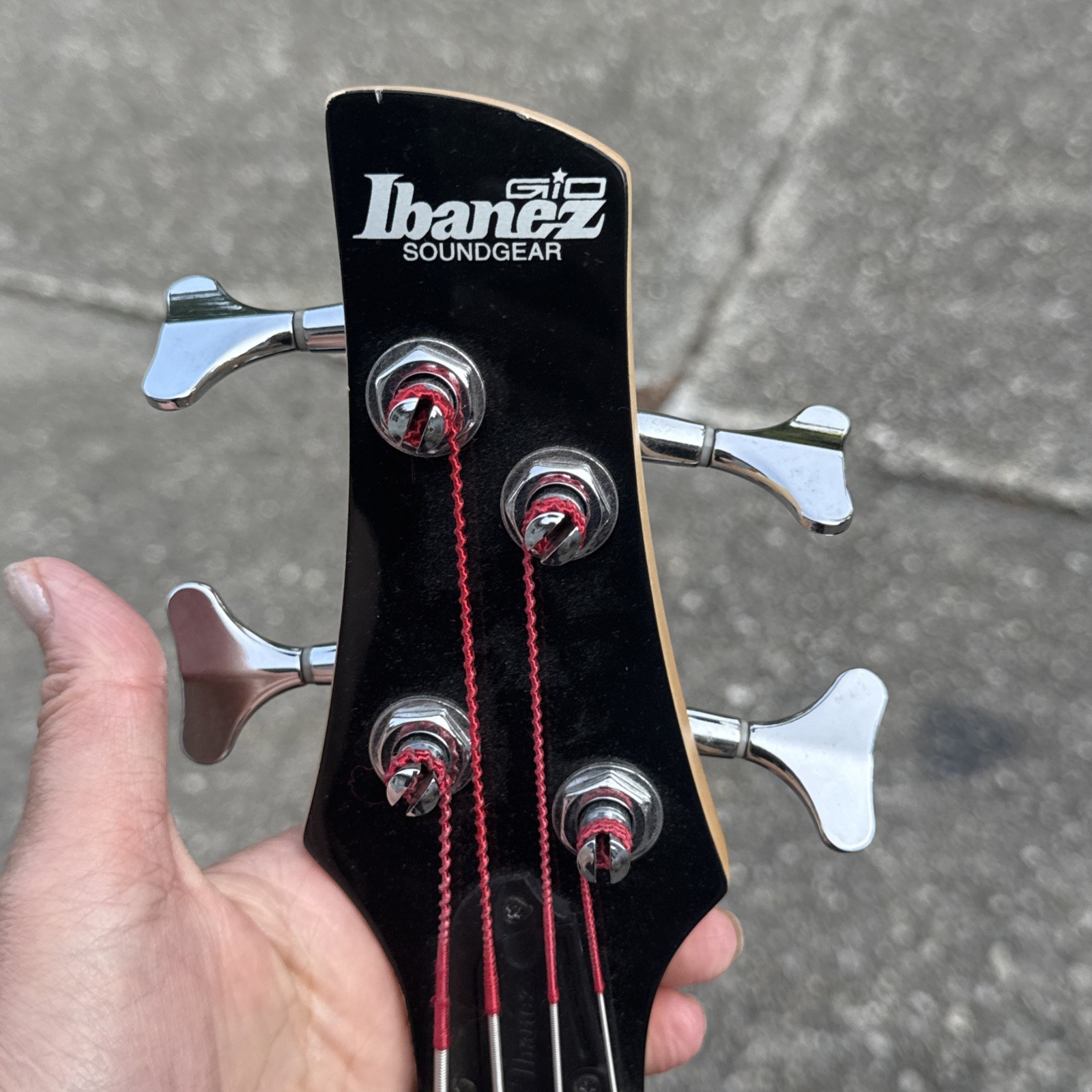 ibanez electric guitar With Road Runner Hard Case