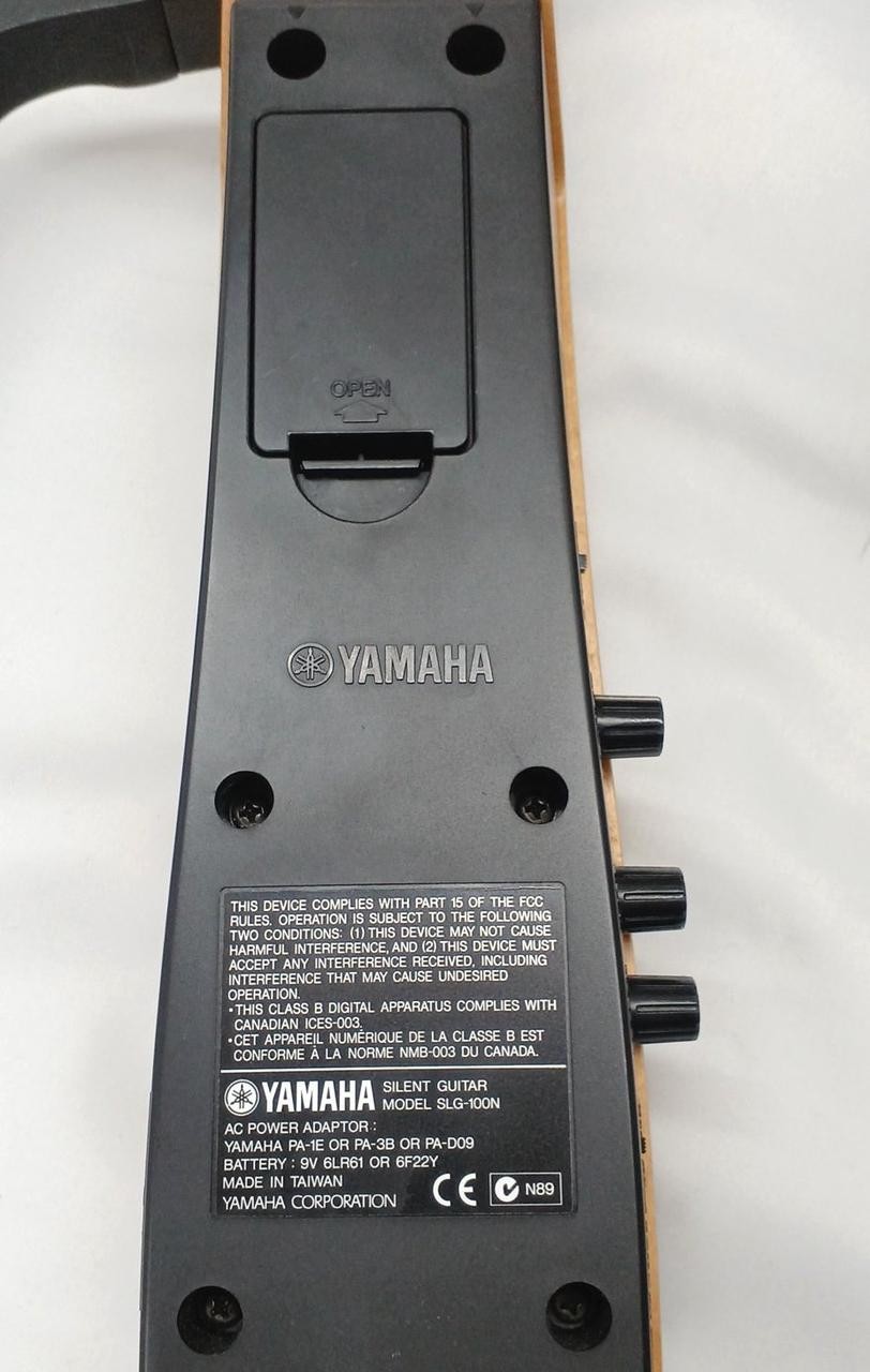 YAMAHA SLG-100N Silent Guitar Electric Guitar