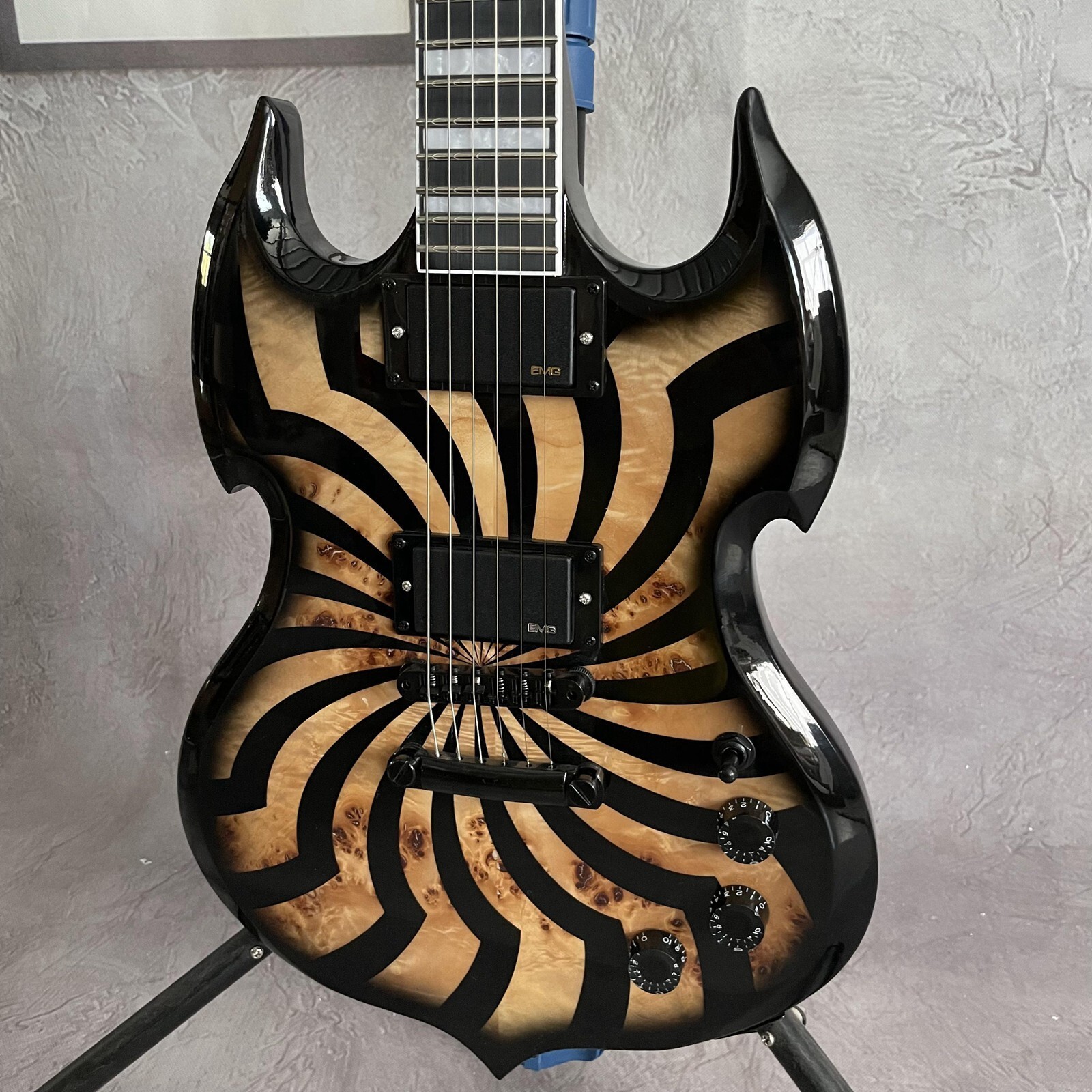 Unique Zakk 6-String Electric Guitar rosewood Fretboard Tree Burl Top Black Part