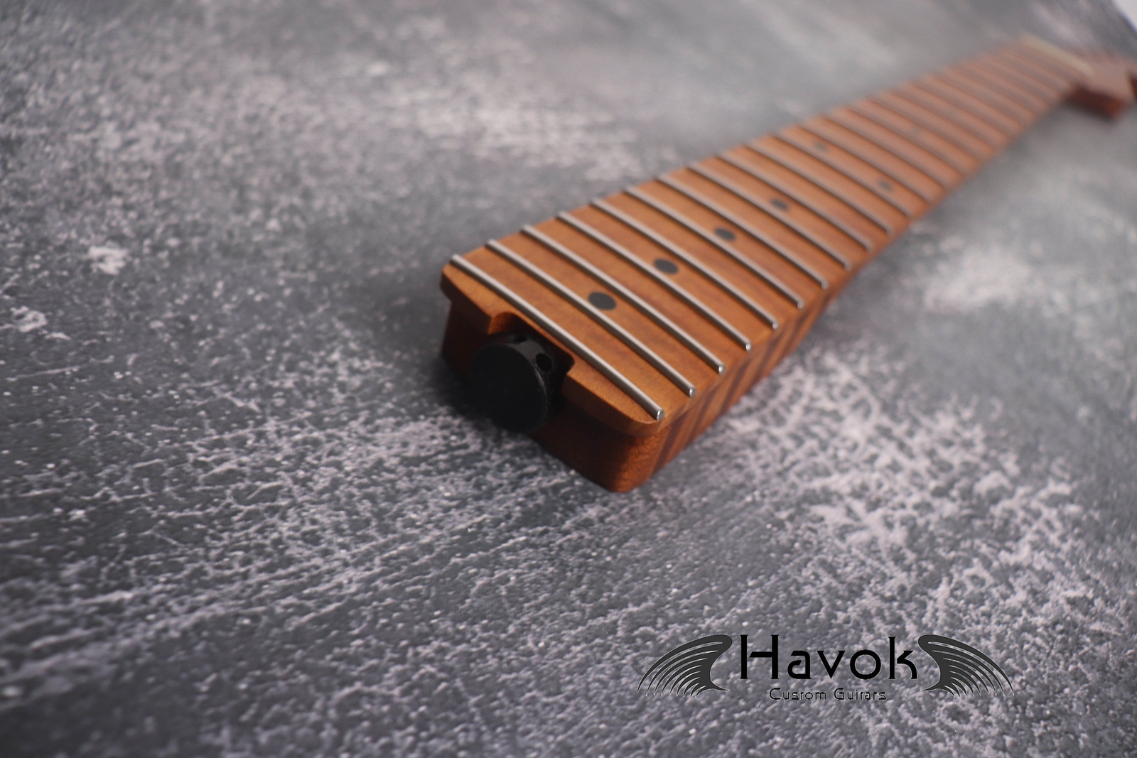 S type Spoke Wheel Roasted Flame Maple Neck, Stainless Steel Frets