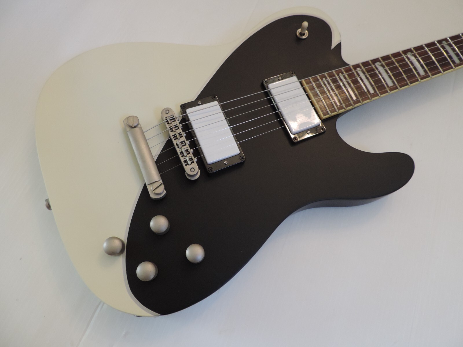 FENDER TELECASTER MASTER SERIES MIK TUXEDO DDCC CUSTOM CHAMBERED BODY GUITAR