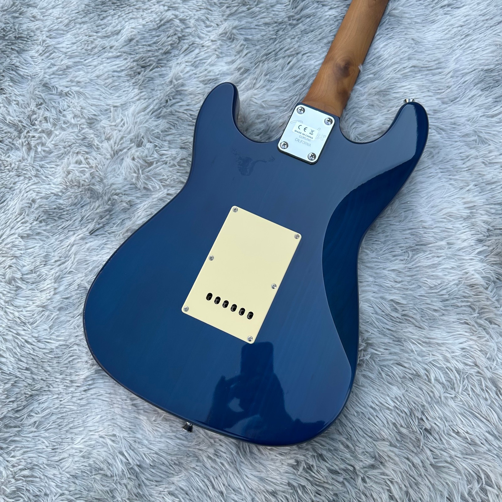 ST Electric Guitar/Stainless Steel Round Head Wire/Bull Bone String