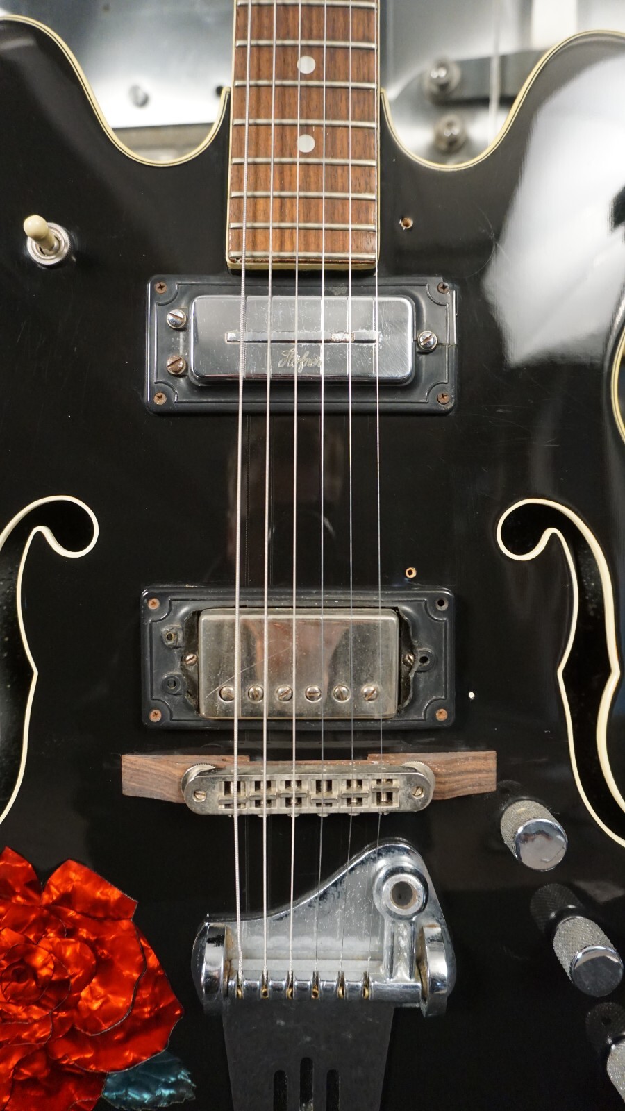 Hofner Red Rose Semi-Hollow Electric – Black Germany