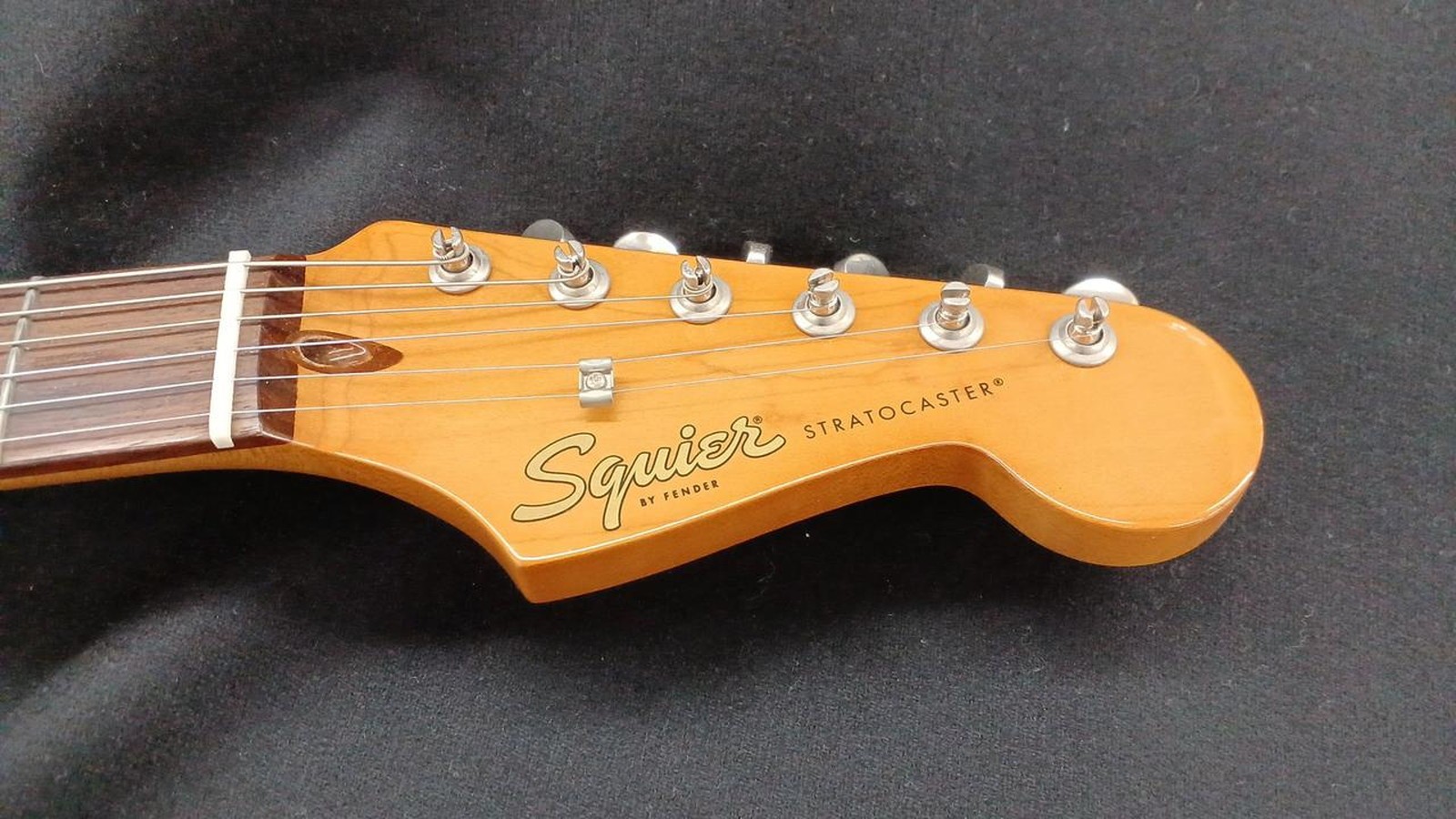 SQUIER CLASSIC VIBE ’60S STRATOCASTER Used Natobody Mapleneck Laurel fingerboard