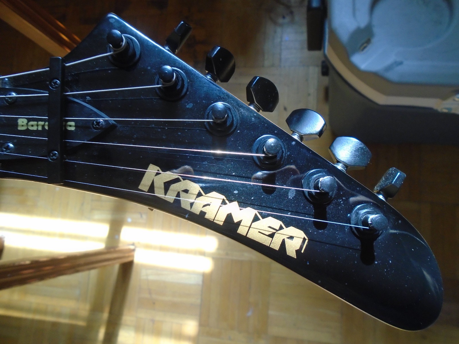 Kramer Baretta Custom Graphics Viper Snakeskin Green Blue Fade