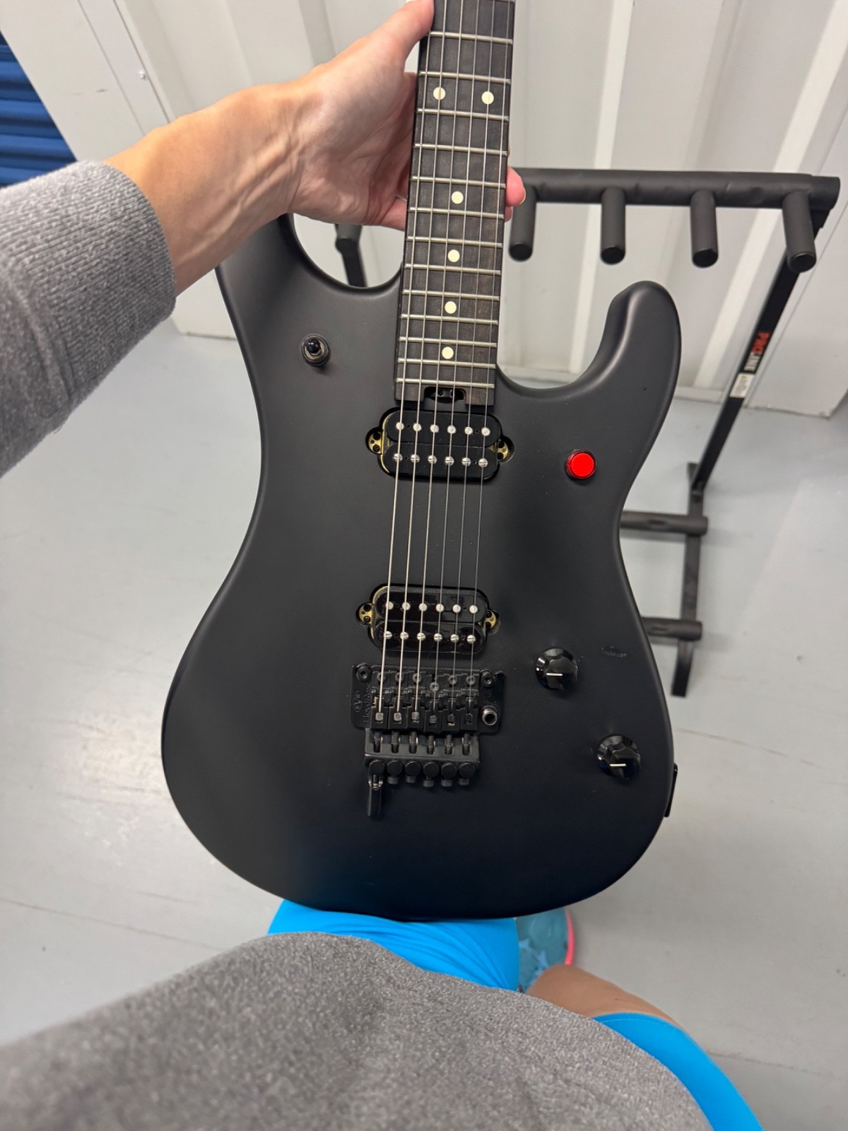 EVH 5150 Series Standard Electric Guitar – Stealth Black with Ebony Fingerboard