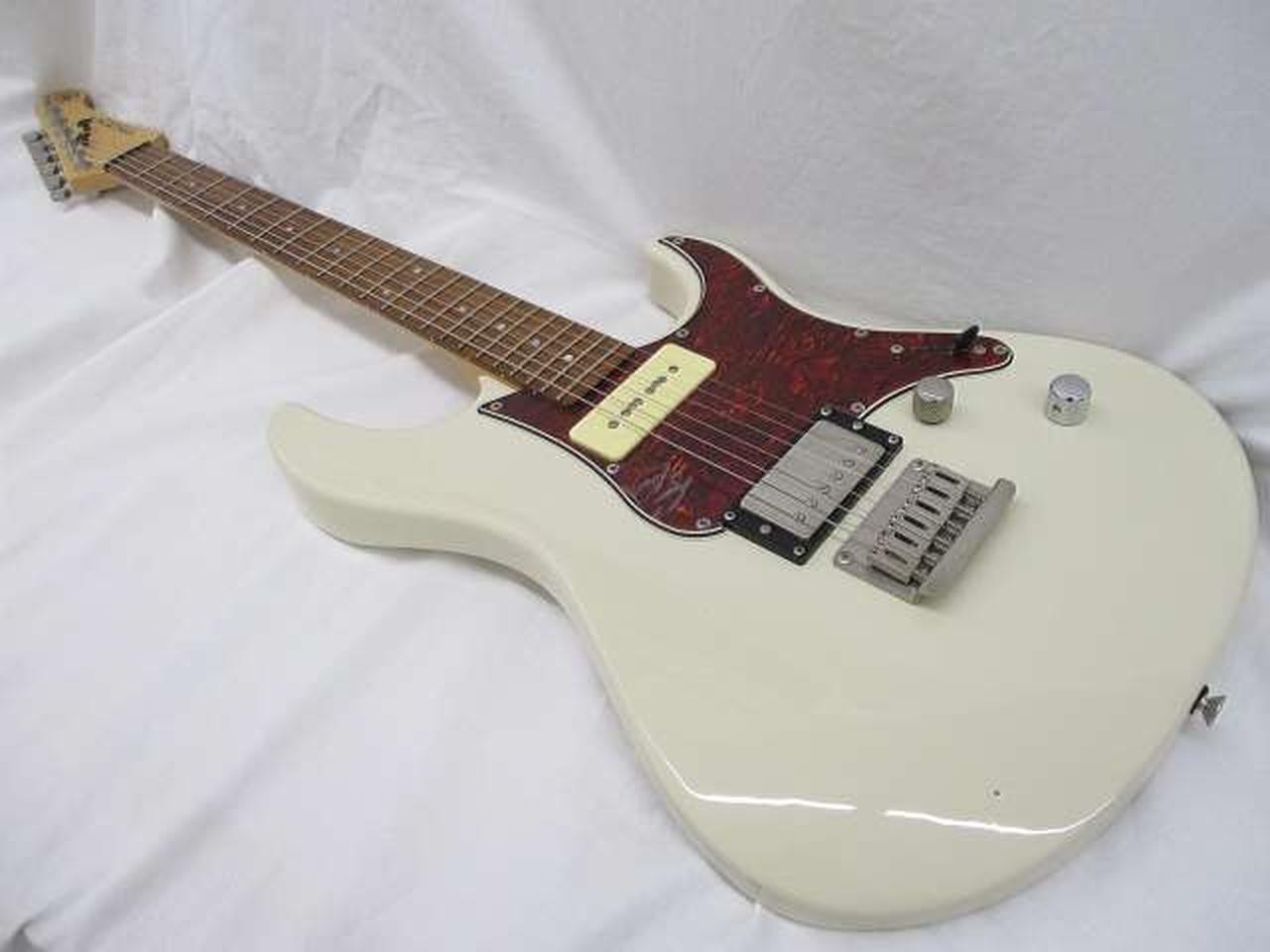 YAMAHA PAC311H electric guitar
