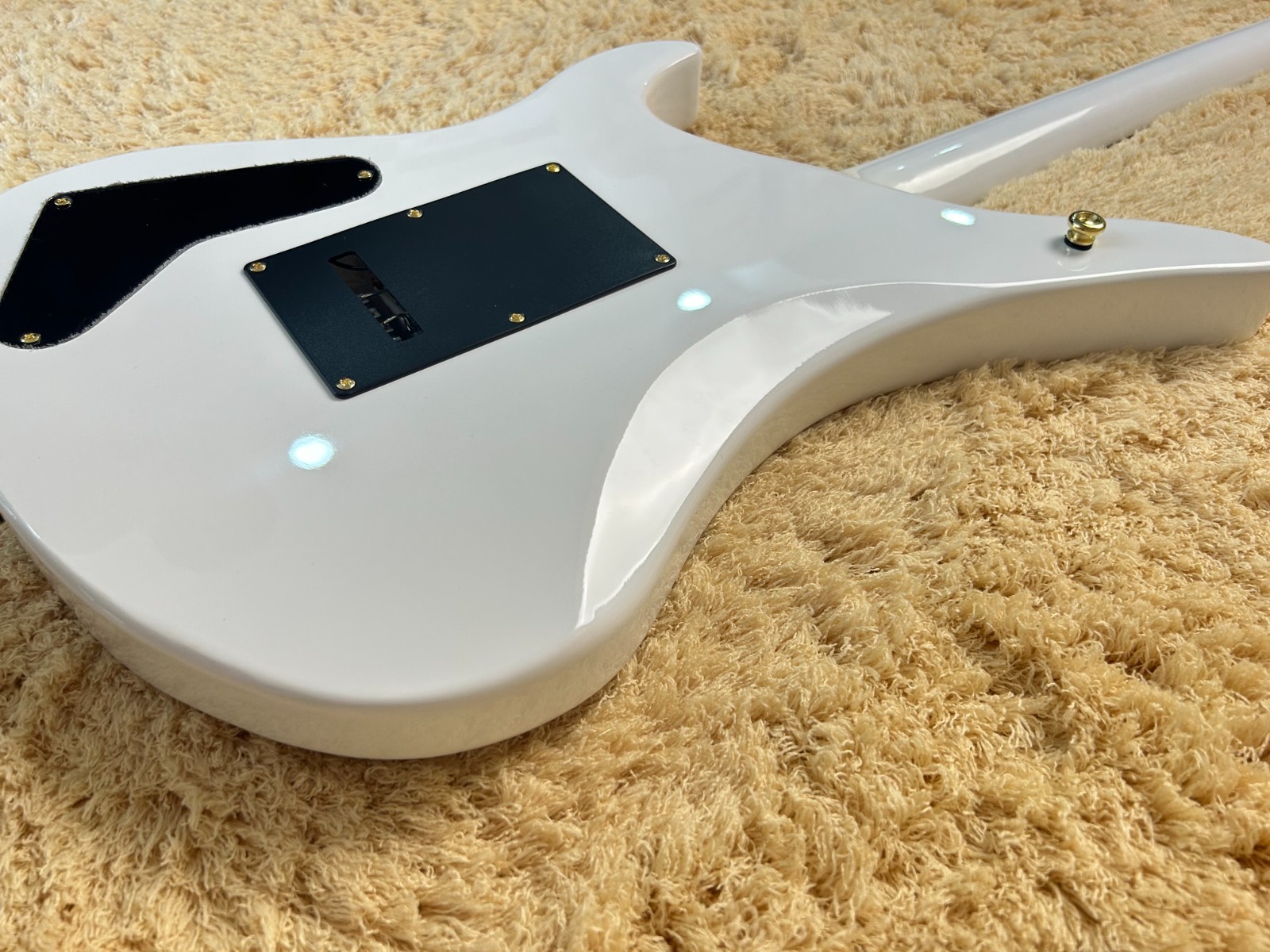 White&Gold Synyster Gates Electric Guitar Gold SYN Death Bat Rosewood Fretboard