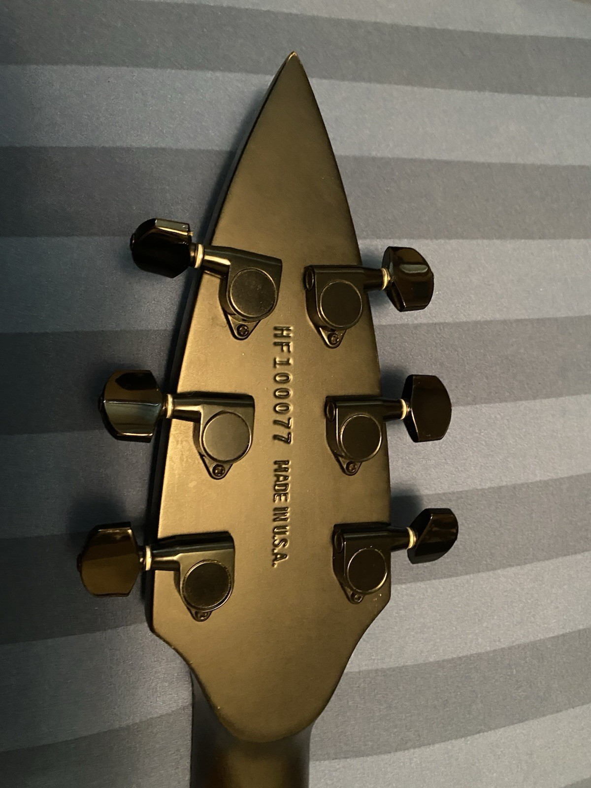 1984 Guild X-88 FLYING STAR “Motley Crew” Electric Guitar KAHLER TREM W/OHSC