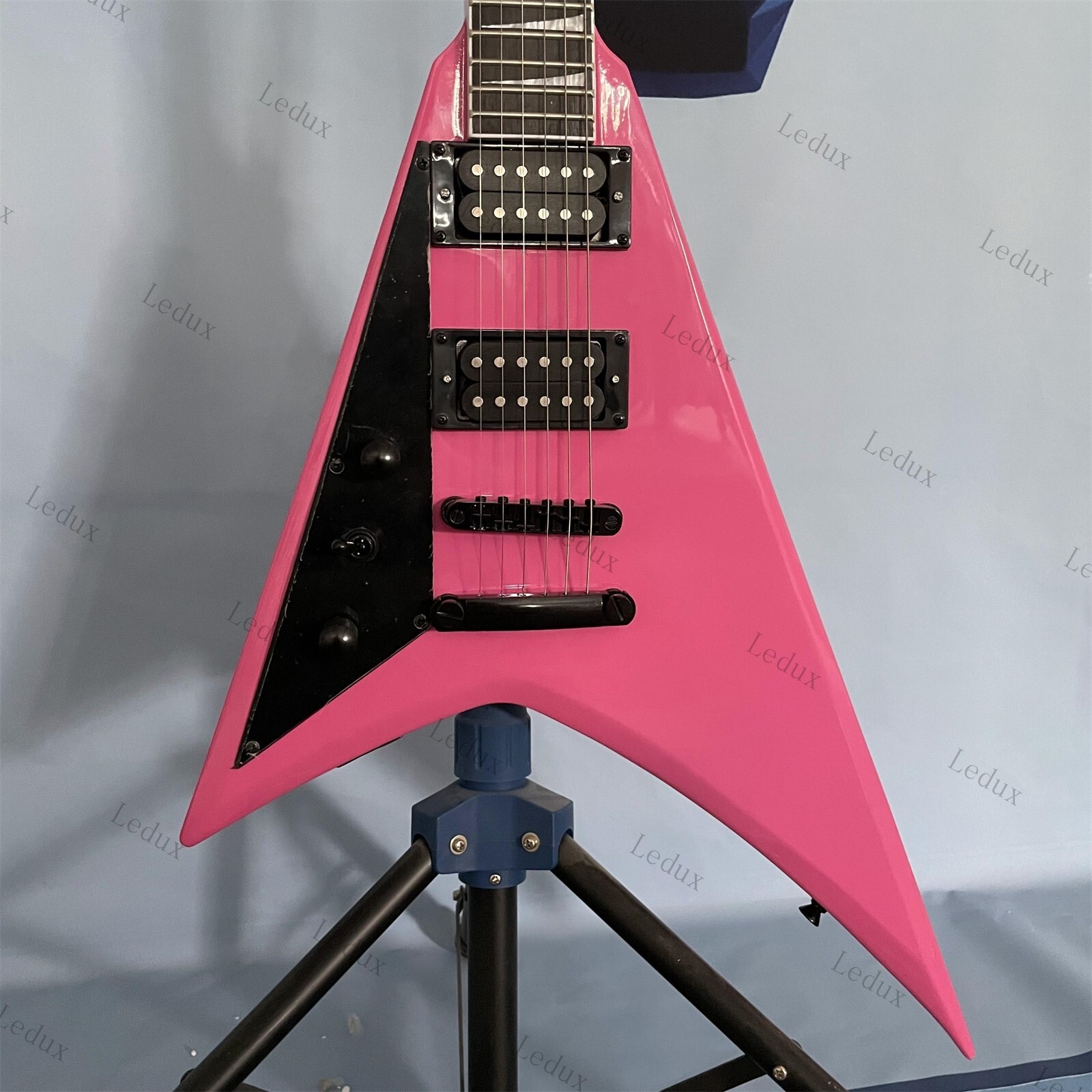 6 Strings Left Handed V Shape Pink Electric Guitar Solid Body Black Hardware