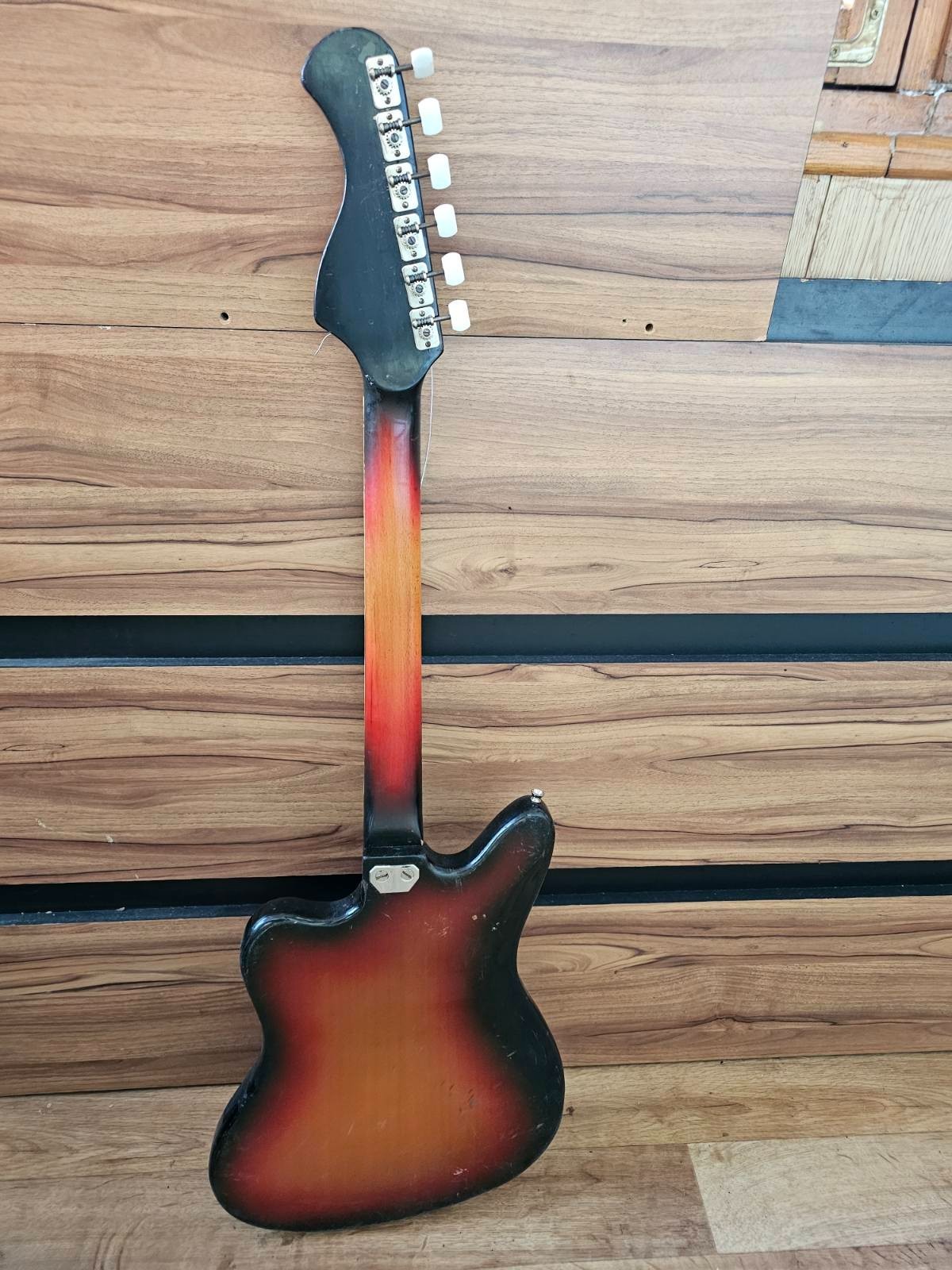 Musima Eterna De Luxe 25 Jaguar Electric Guitar GDR Vintage and Rare 1979