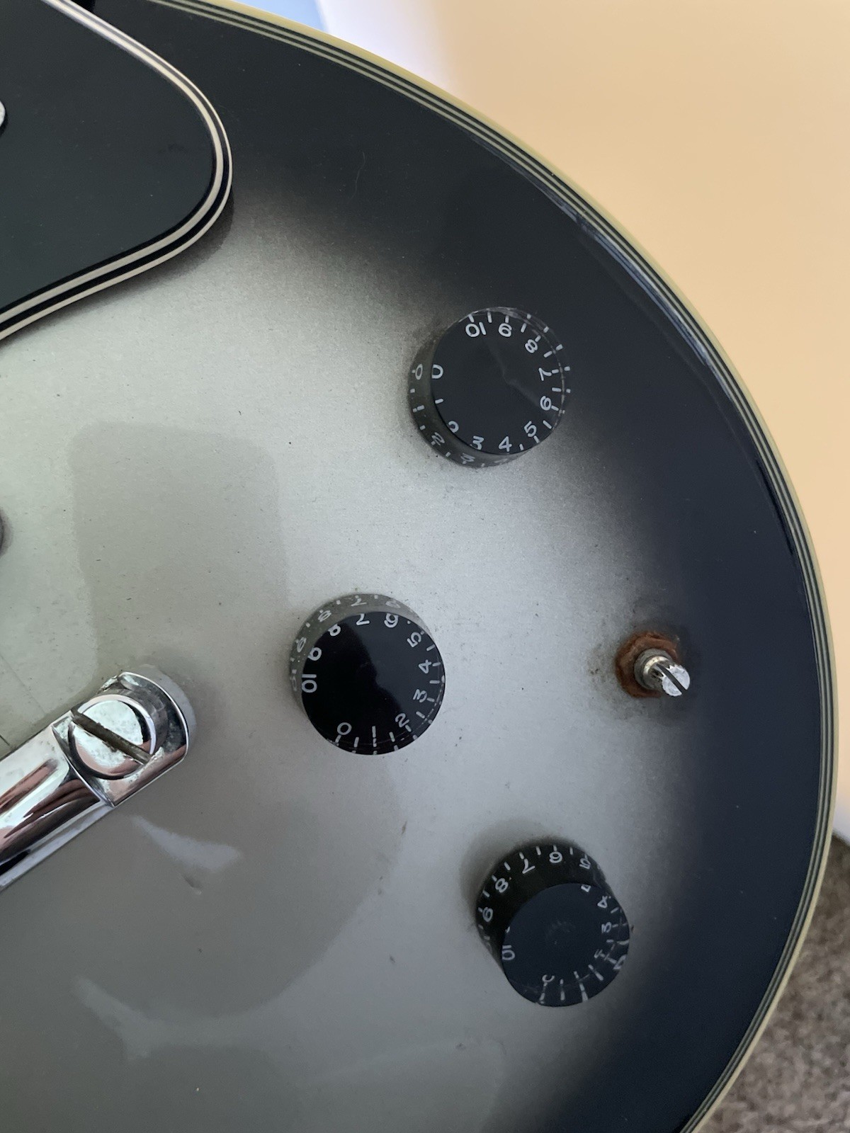 Epiphone Les Paul Custom Sliverburst 2007 Broken Headstock