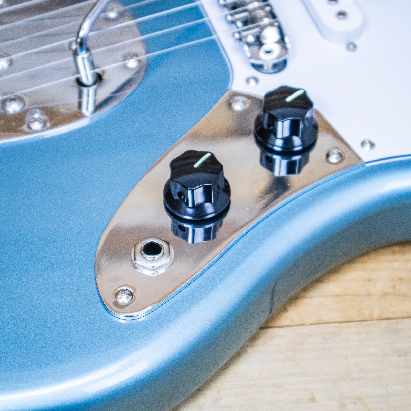 Squier Limited Edition Affinity Series Jaguar Guitar, Ice Blue Metallic U283630