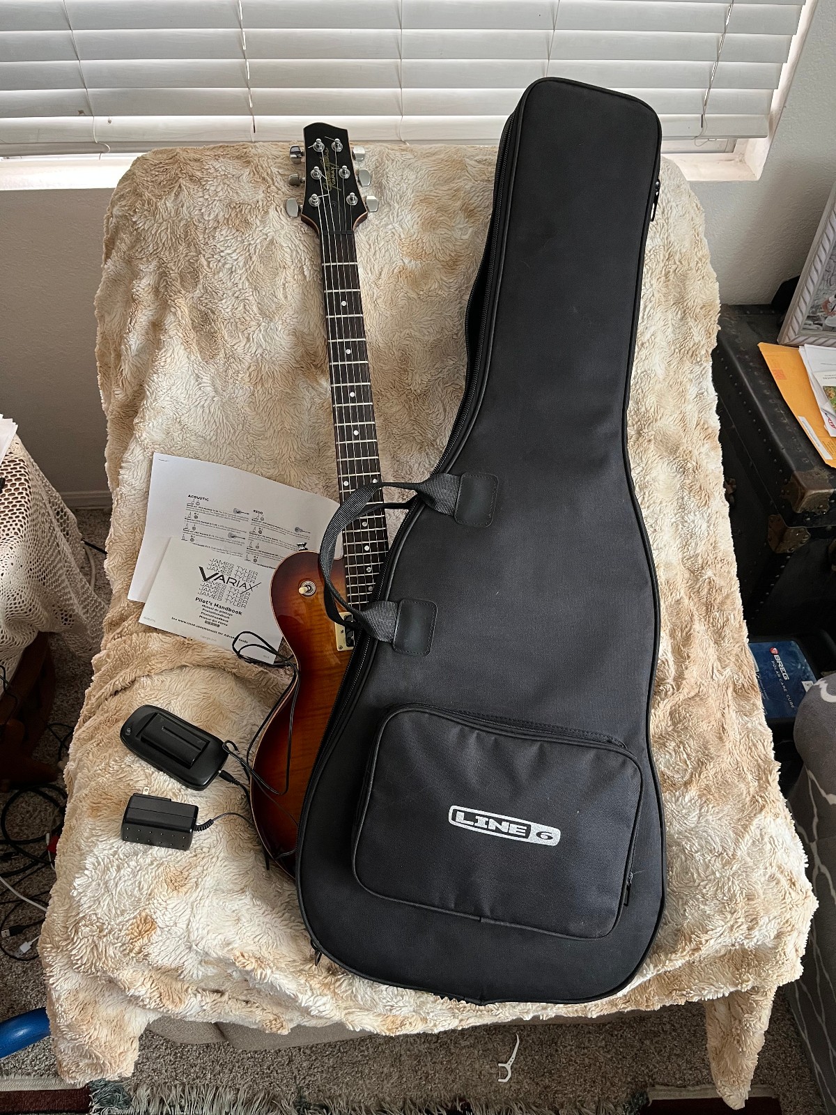 Line 6 James Tyler Variax JTV-59 Tobacco Sunburst Electric Guitar w/ Case