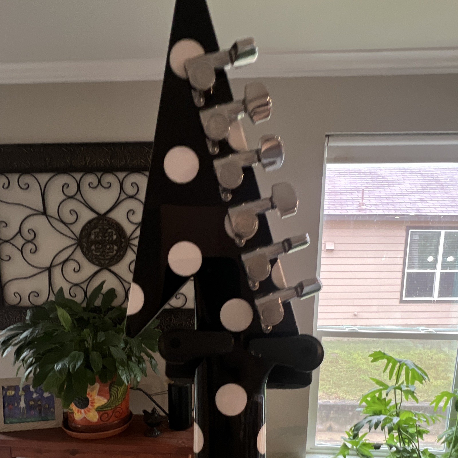 Karl M. Sandoval Sandoval Dot V 1999 Right-Handed 6-String Electric Guitar