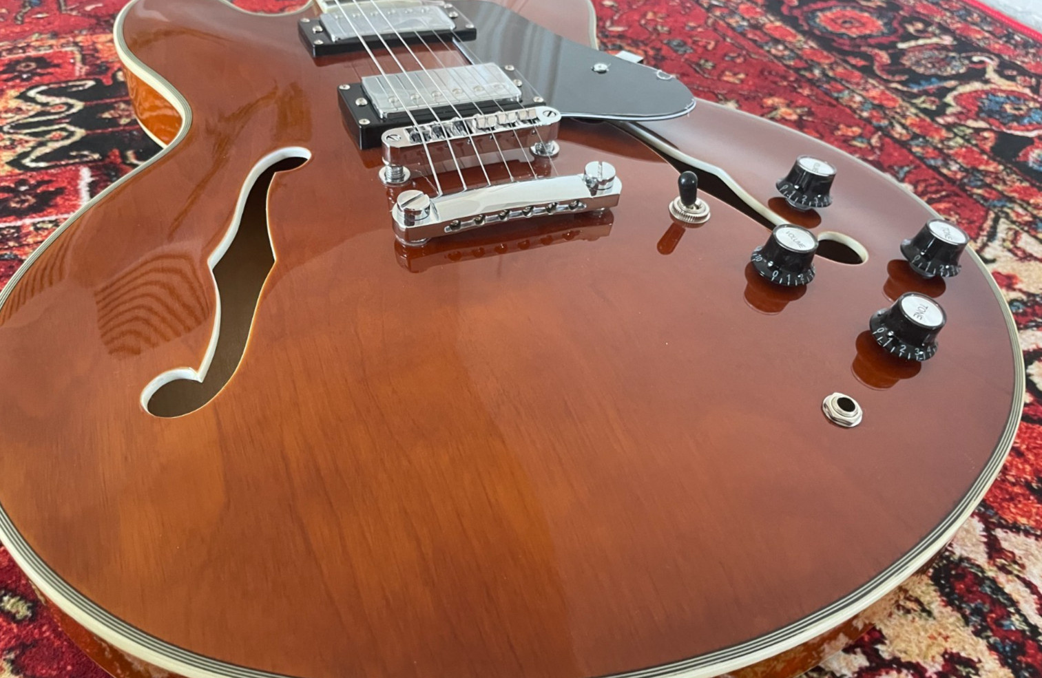 335 Jazz Half Hollow Electric Guitar Brown Chrome Hardware Higher Quality