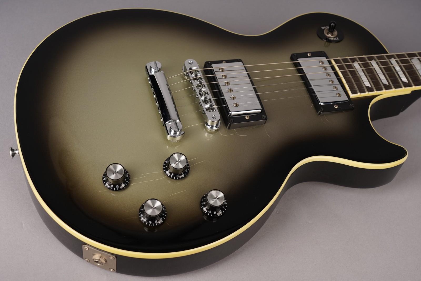 Gibson Les Paul Standard – 2008 – Limited Edition – Silverburst w/OHSC