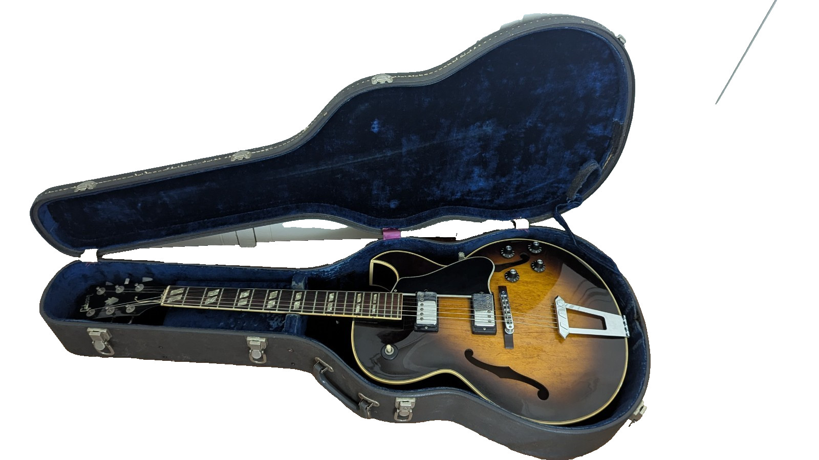 81 Gibson ES-175 guitar, all original excellent condition