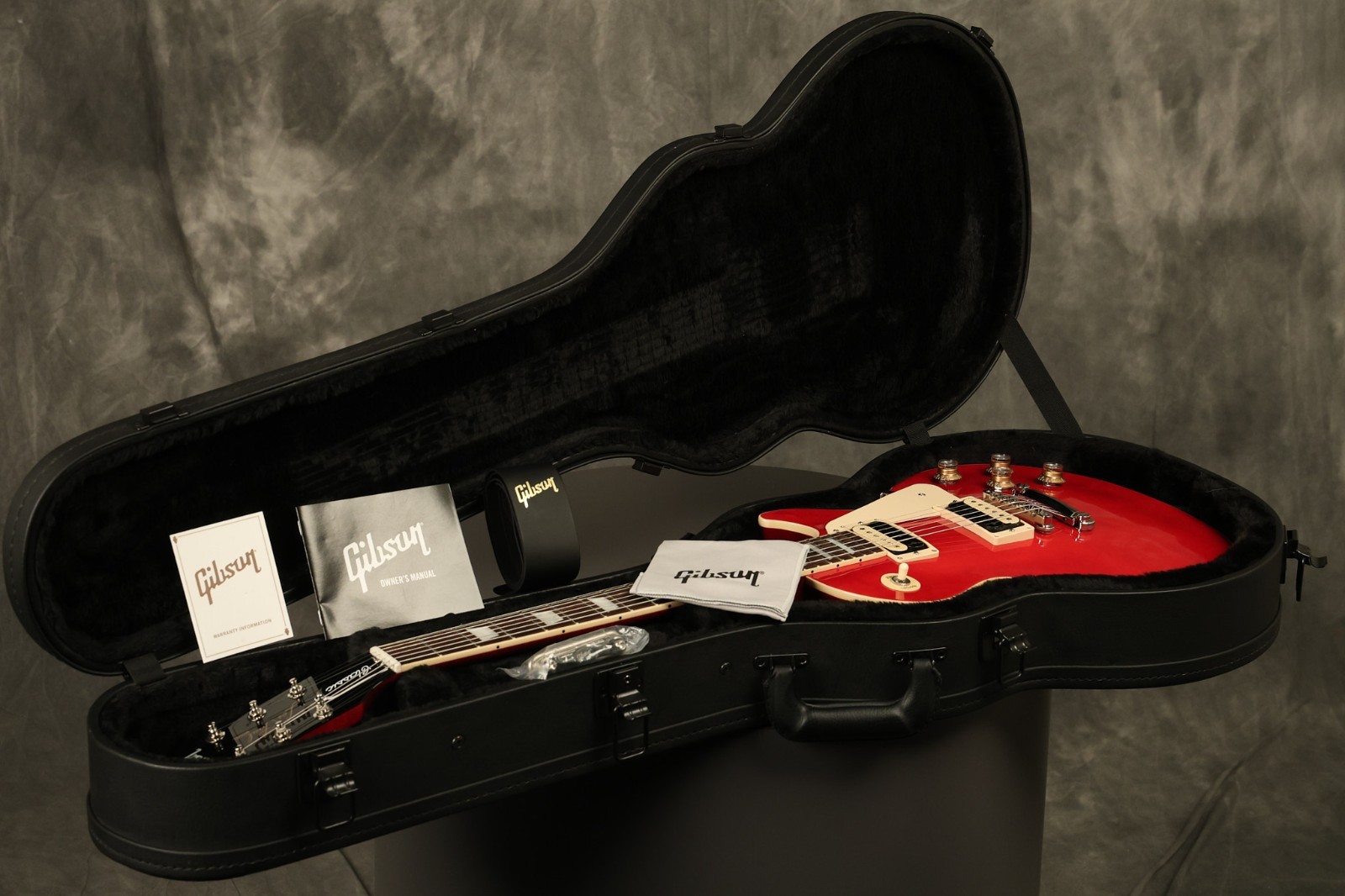 2022 Gibson Les Paul Classic Translucent Cherry