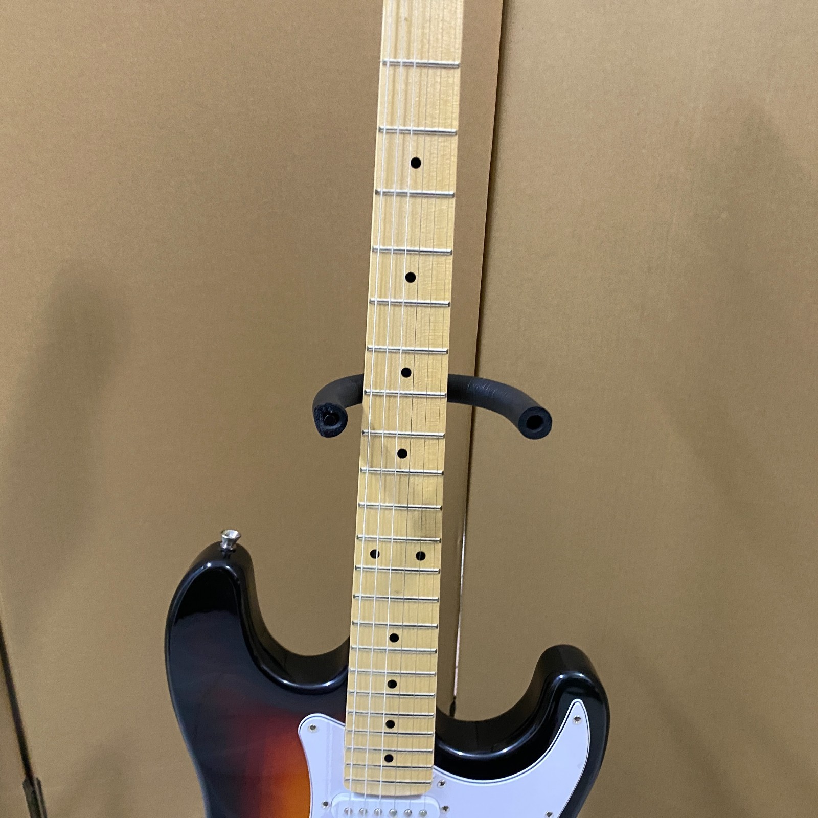 Brown Burst Electric Guitar 3S pickups maple fretboard&neck high quality