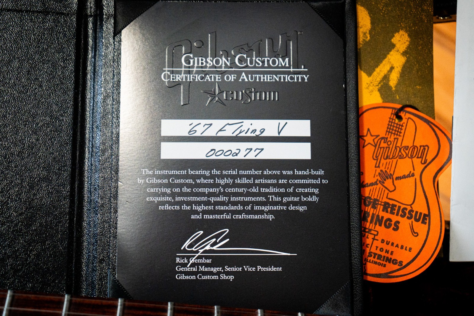 Gibson Custom Shop ’67 Flying V w/ Vibrola 2000 – Natural – MINT – OHSC & Candy
