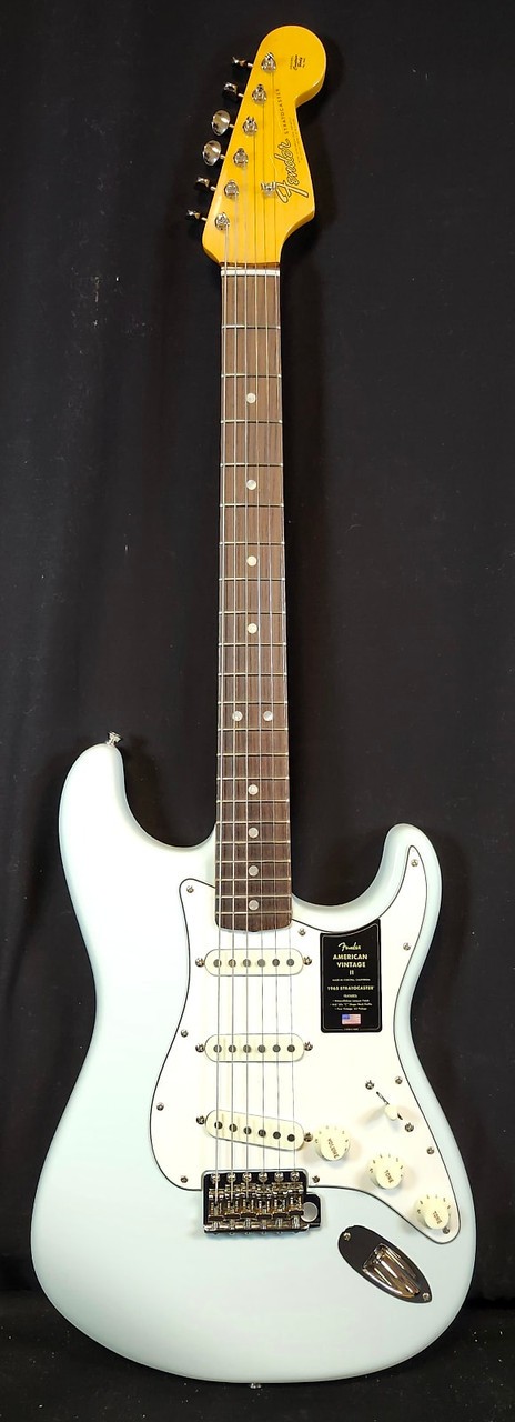 Fender American Vintage 1965 Stratocaster, Round-Lam Rosewood Fingerboard, Sonic