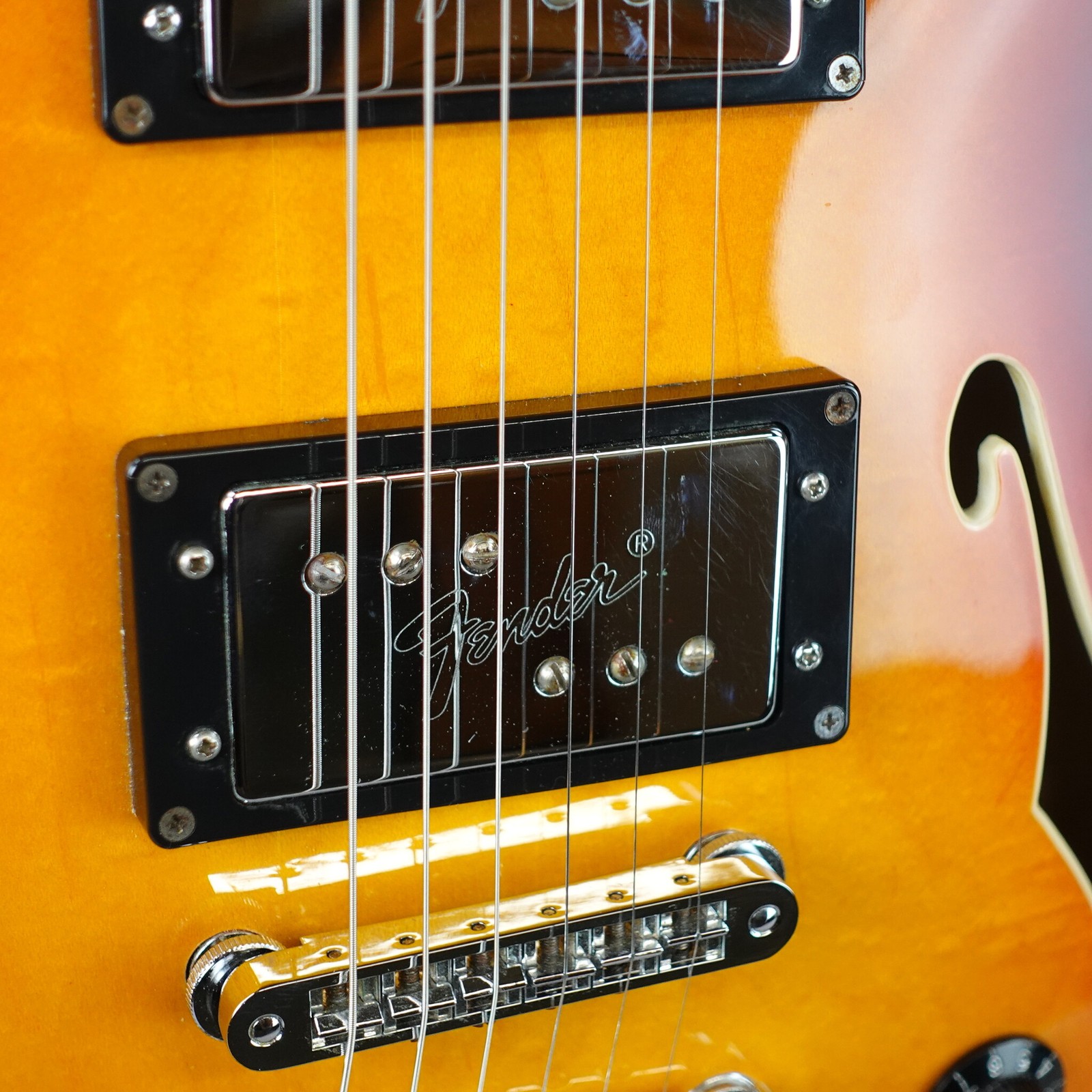 Fender Modern Player Starcaster, Maple Fingerboard – Aged Cherry Burst (Used)