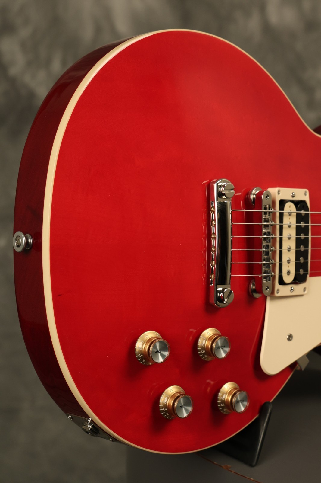 2022 Gibson Les Paul Classic Translucent Cherry