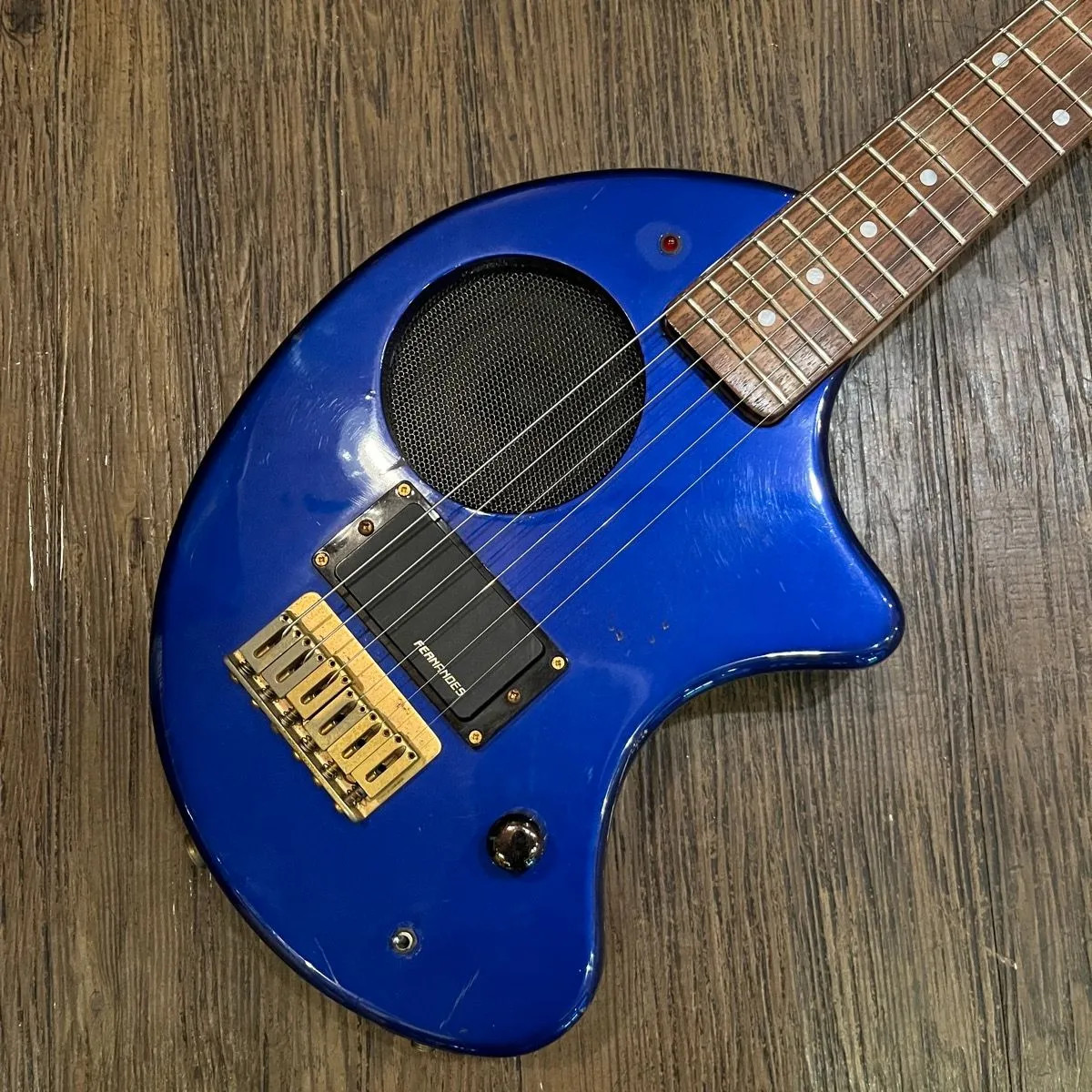 Fernandes ZO-3 Electric Guitar with Built-in Amplifier (Fernandes -z371)