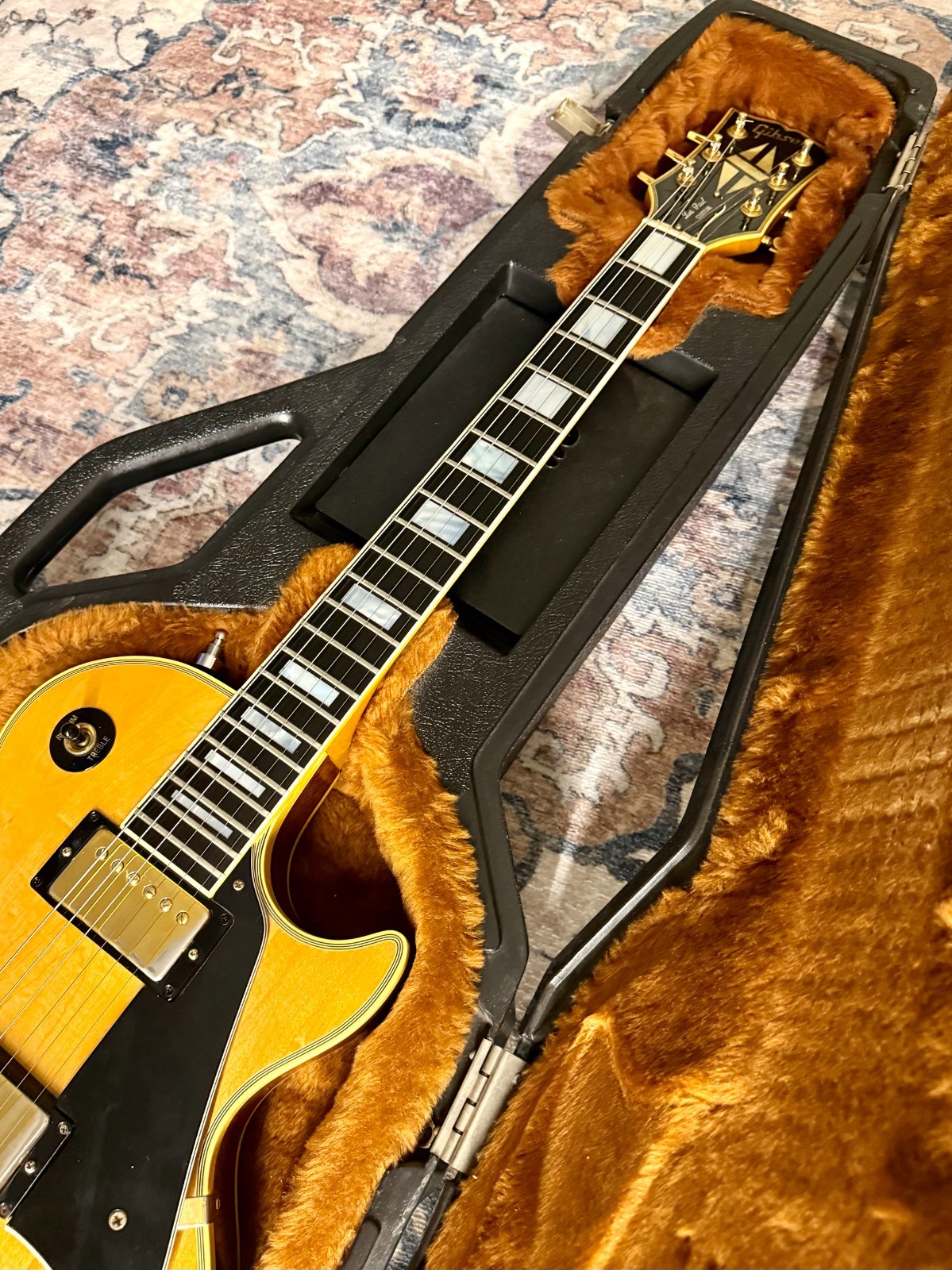 1982 Gibson Les Paul Custom “BLONDE BEAUTY” Natural Finish + GOLD Plush Chainsaw