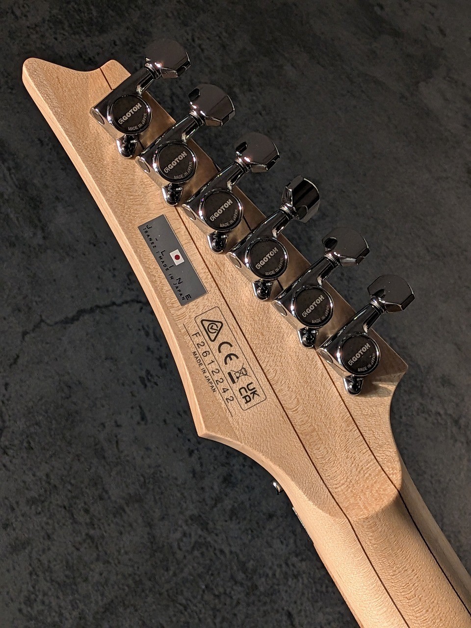 Ibanez J-LINE RG6HSHMTR White Flat #F2612242 3.56kg #GG5ah