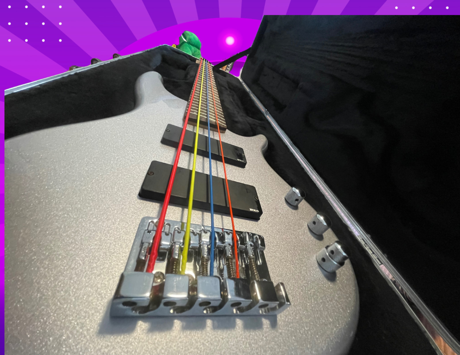 Excellent Condition Used Bass Ibanez SR 305 DX 2005 – Metallic Silver-Hard Case